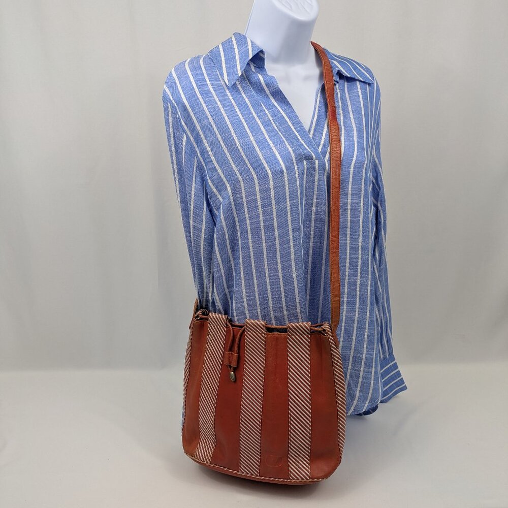 Valentino Red & White Leather Drawstring Crossbody Shoulder Bucket Bag